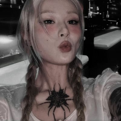 Sasakittysz's profile picture. Mix:🇧🇷+🇯🇵ㅤㅤ         ㅤㅤㅤㅤㅤㅤㅤㅤㅤㅤ
ㅤㅤㅤ    
Bartender, coreógrafa e mãe de pet