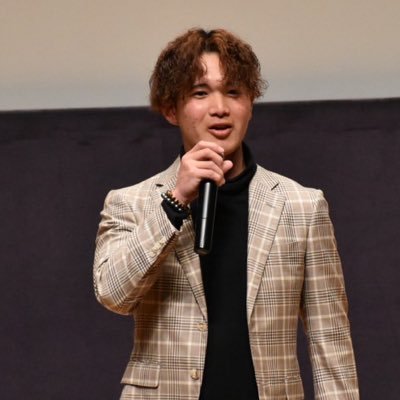 株式会社GoldRoseCEO、NPO法人ソーレスマイルCMO /18歳でサッカーチーム(Elmelozzo.saga)創業/20歳でKing on Road(SNS運用代行)を創業/2025年に株式会社Gold Roseへ法人化/「挑戦する20代を増やす」をビジョンの元、世界と日本を変える起業家へ。