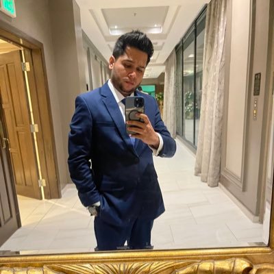 OscarU27's profile picture. Arquitecto