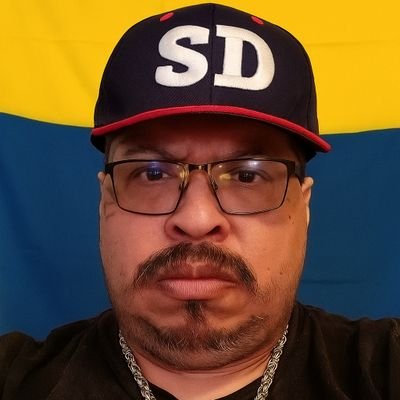 Bor i Halland 🇸🇪 Uppvuxen i Kungsbacka 🇸🇪 Ja föddes i Bogotá i Colombia 🇨🇴 🇮🇱