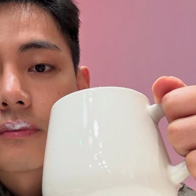 nanthiniirajesh's profile picture. 아포방포.