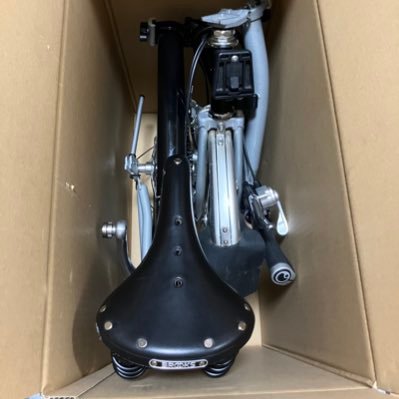 島根県松江市でbrompton(S3Lをh&hで外装5速化)とtyrell FXに乗ってます。