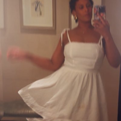 ProsperousConnectedHeiredProtectedComfortableRespectedPreciousGuidedOpen&ClosedMinded 🇯🇲 🧑🧒💋 I am as I always was: the dream, the star… love💫