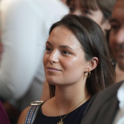Animatrice fédérale des @jeunessocparis & secrétaire de section du @pssciencespo 🌹 engagée pour changer la vie.