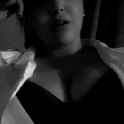 💍 Not everything about me is as innocent as it seems…
Some secrets are meant to be watched.
He knows. He watches. He loves it.
✨ Curious?
👇 link below 😉