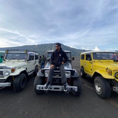 DonnyWayan38069's profile picture. 