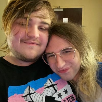 OMEGASOVERDRIVE's profile picture. 20|he/him/his|@YaPalArryn🩷|personal account where I yap about things|Rest Easy, Dad🖤 #mentalhealthmatters #birdblindnessawareness #RingTheBell #RedOctober