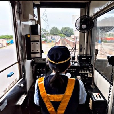 鉄道(乗る、撮る、運転体験)、動物が好きな高校一年生です。無言フォロー失礼します。よろしくお願いします!R7.4.10自己紹介更新