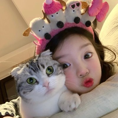 フォローありがとうございます😊はじめましてよろしくお願いします
旅行、映画、宮崎駿さんの映画が好きです。野球ボールと車もあります❤