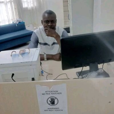 Administrateur Gestionnaire, promoteur d'une grande école 🏫, jeune entrepreneur , Chercheurs des hommes et femmes, leader et manager de mon coins.
