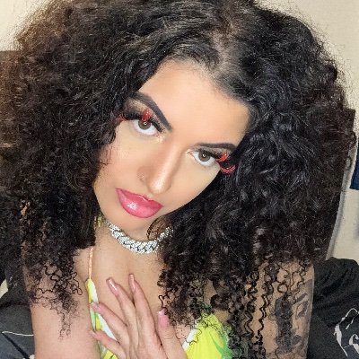 Spoiled balkan and arab goddess with expensive taste | Findom & Femdom | Hard/Soft Domme | Femme Fatale | Customs, drains, calls | Professional artist ⚜️