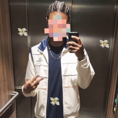 T’façon j’suis pas là pour convaincre, veuillez ne pas me prendre au sérieux. Les filles ne venez pas me dm j’en veux pas