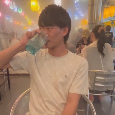 bknb003_y's profile picture. しがない社会人の愛する音楽ありきの日々 関西大阪 98年組