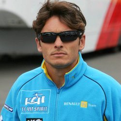 fdareal1's profile picture. Padre di Romano, Marito di Adelaide. Amante del calcio operaio e dei motori ruggenti. @HaasF1Team Enjoyer & Ambassador.