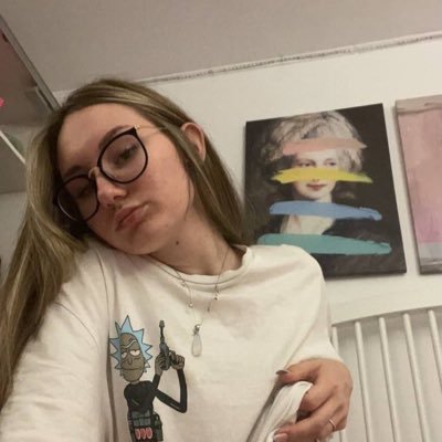 I Don't Give A Shit,once I noticed you are fake here texting me, blocked you...❤️