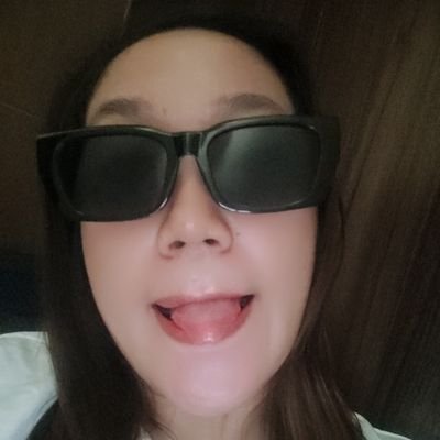 ybbba000's profile picture. 🦋👐