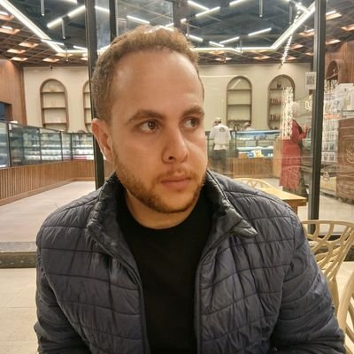 Elshafey233's profile picture. أفعل الأشياء الجميلة عندما لا يكون لها فائدة