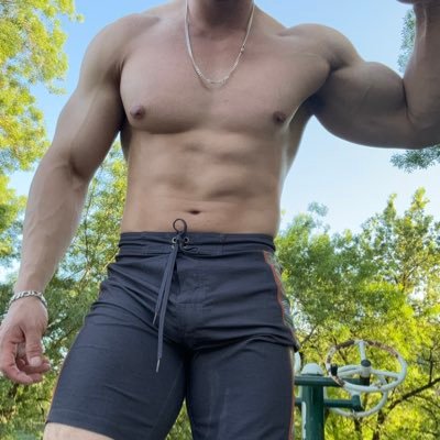 morbis_macho's profile picture. 🍆⚔️cuenta de morbo,varon,pajillero,mamadas,frott,vers,shorts de fútbol ,slips,pezones,magreos,sex, dm si quieres morbosear a full 🐽🐷💦🐽🔥dm para colabs