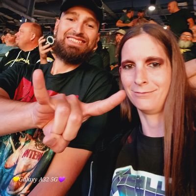 🖤REGAL SUPER FAN🧡 🎬HORROR FAN🍿Obsessed with Metallica, AC⚡️DC & Nine Inch Nails🤘Crushing on Brian Johnson⚡️ James Hetfield🎸& Trent Reznor🔥