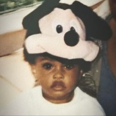 ClouddLane's profile picture. Somewhere between ambition & Wi-Fi signals.
I just be tweeting tho