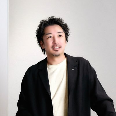 ▪️㍿グラフィックホールディングス 執行役員/営業本部/ビジョン推進室/室長 ▪️㍿ノースグラフィック 美容事業部/事業部長 /STILL代表(札幌市内3店舗運営)