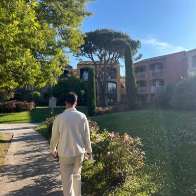 GerardHugo4's profile picture. 