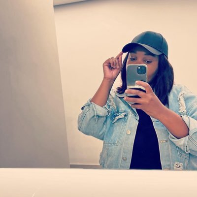 menge_mo's profile picture. God is my compass