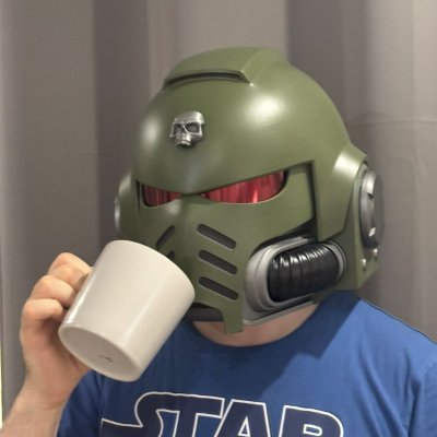 🇫🇷🇬🇧🐺Husky dad/🎮 all plats. Sci-fi ❤ mainly @StarTrek🖖 @StarWars✨ @Halo💫 @MassEffect🎙️occasional podcaster at @BathrobeCast 💼10y+ working in gaming