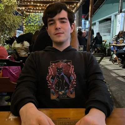 Estudante de ecornomia @EconomiaUsp;
Tentando descobrir o que descobrir;
Faço posts esquisitos. + gatos;
🏳️🌈