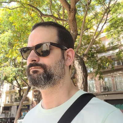 Enfermero y politólogo 📖 | Padre de dos (él y ella) 👨👩👧👦 | Emprendimiento y desarrollo personal 🌞