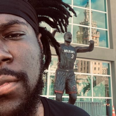 “Work hard, study well & eat & sleep plenty” @mo_boombox_ OG Thorobred 🐎
