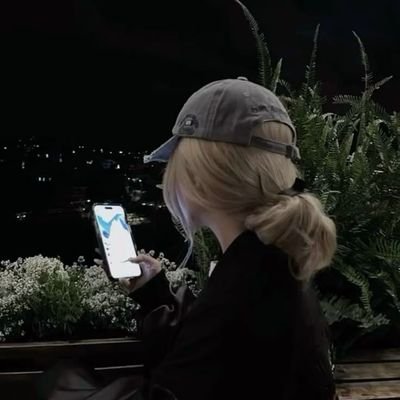 skzxxuniverse's profile picture. straykids 143