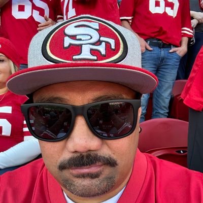 Tauanuu_Family's profile picture. Proud father and grandfather. Family man. God fearing. Real estate investor. Crumbl cookies 🙏🏽💙🏁