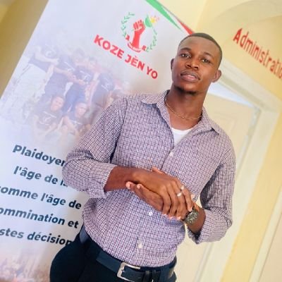 juriste ⚖️⚖️⚖️⚖️
journaliste
défenseur des droits humains
fanatique real Madrid
entrepreneur