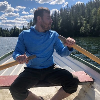Washed-up “athlete,” aspiring “writer.” Motorsports enthusiast, Cleveland sports loyalist (unfortunately)