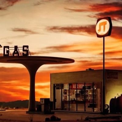 larrycrowe211's profile picture. 