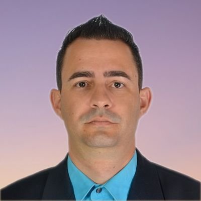 Funcionario del Comité Provincial del PCC #SanctiSpíritus