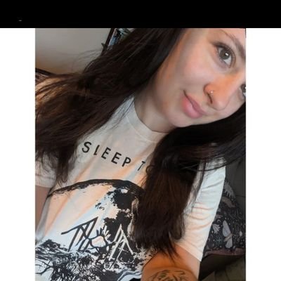 Jademeganbess's profile picture. ✌🏻