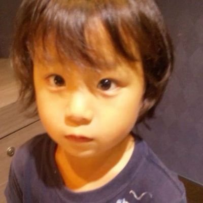 fonte de desinformação sobre a primeira house drag do kpop