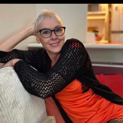 brutalmente franca, alérgica a la gente Weona ! si https://t.co/oYGav8R8mV ha luchado mis batallas ? NO opine 🤔🤔