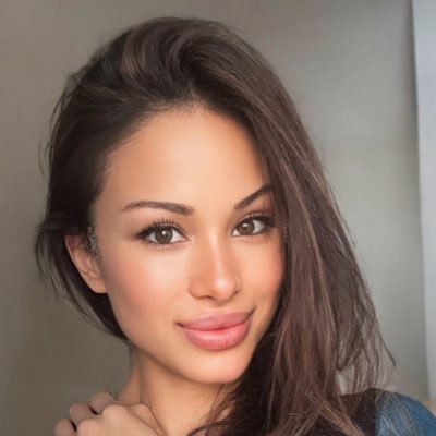 Singer, Songwriter -Recipient of double-lung transplant 🙏🏻- https://t.co/8VaX2hDE1v