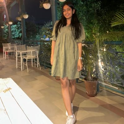 SimrannKhatwani's profile picture. Debugging life and Code👩‍💻💡