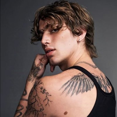 vinniehackertur's profile picture. 