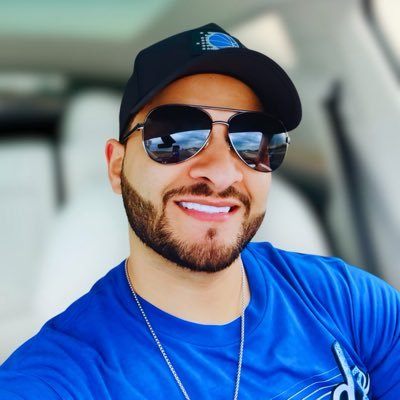 Founder | Content Creator | Podcast Host at @OMagicHQ. Vince Carter and Stephen Curry #1 Fan. 🇩🇴