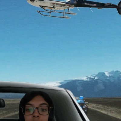 aradhanaxb's profile picture. self deprecation is my super power🚶‍♀️