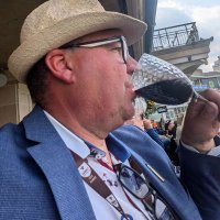 Cricket Fan James. (@3feathersoval) 's Twitter Profile