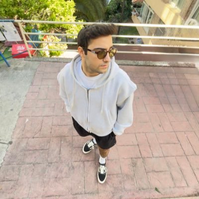 createyfik's profile picture. 🫀believe in magic out now!