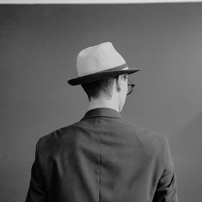 logsbygui's profile picture. Student.

I stream occasionally. @logsbygui on Twitch.