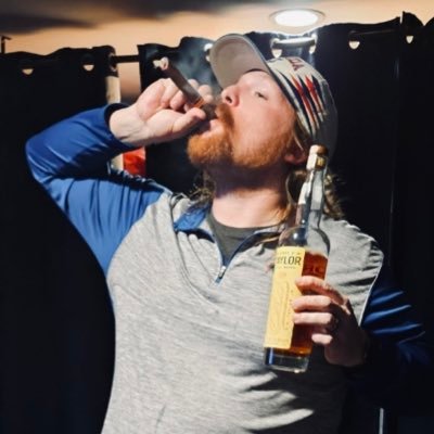 dillon_hart72's profile picture. Gators🐊,Packers🟡🟢,Red Sox's 🅱️, Flames 🔥 5x AWL