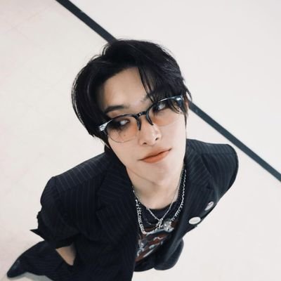 aleatoriandoGV's profile picture. Faço parte da tripulação do capitão Hongjoong 🏴‍☠️ |   
EU VI O STRAY KIDS E VOU VER O P1HARMONY 😭